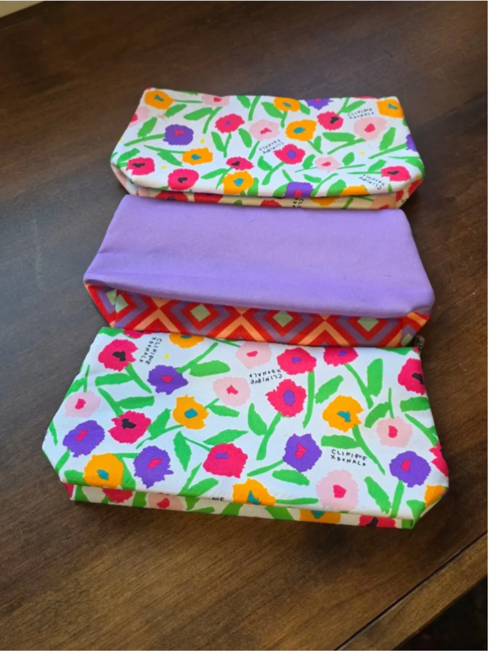 Women's Clinique Cosmetic Bags & Cases One Size White Purple Floral Set of 3